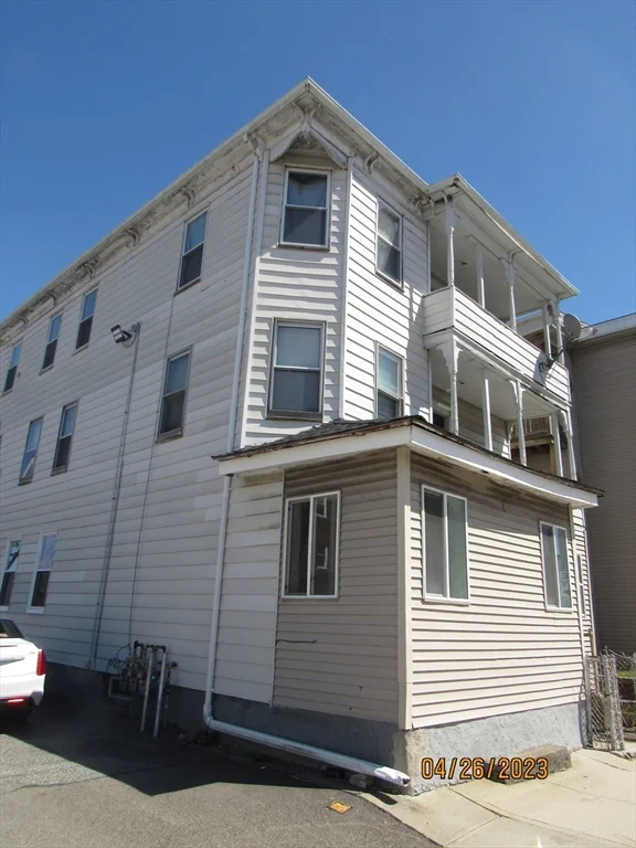 2 bed, 1 bath apartment for rent at 4 Plum St Unit 1, WPI — photo 26 of 28