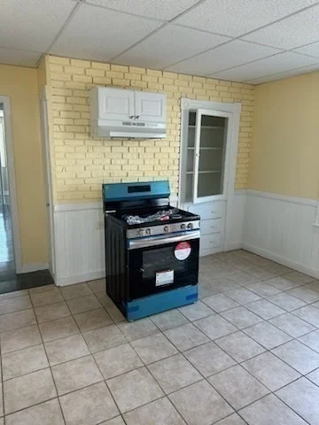 2 bed, 1 bath apartment for rent at 4 Plum St Unit 1, WPI — photo 6 of 28