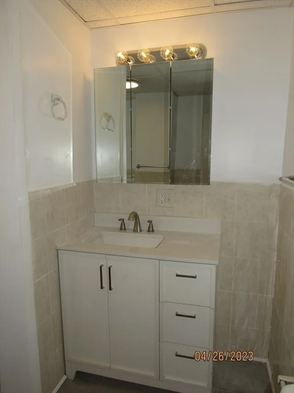 2 bed, 1 bath apartment for rent at 4 Plum St Unit 1, WPI — photo 12 of 28