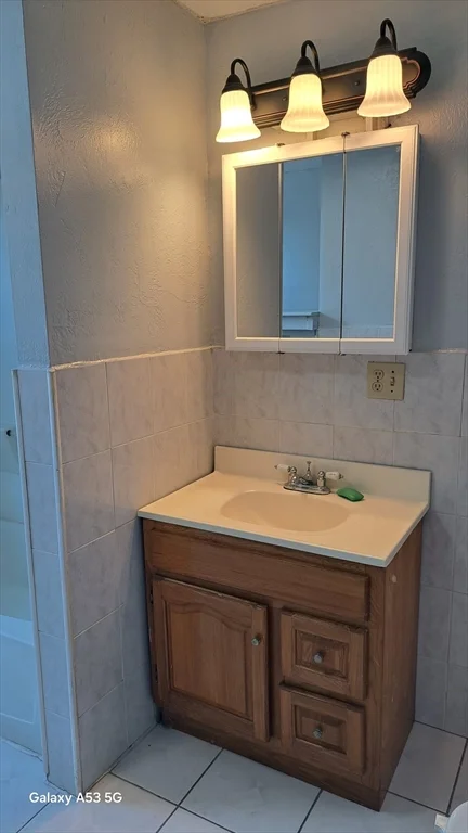 2 bed, 1 bath apartment for rent at 4 Plum St Unit 3, Shrewsbury Street — photo 22 of 30
