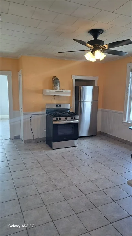 2 bed, 1 bath apartment for rent at 4 Plum St Unit 3, Shrewsbury Street — photo 19 of 30