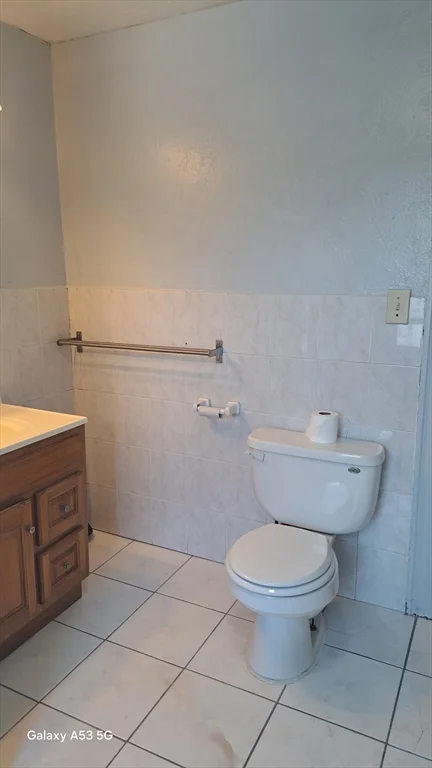 2 bed, 1 bath apartment for rent at 4 Plum St Unit 3, Shrewsbury Street — photo 20 of 30