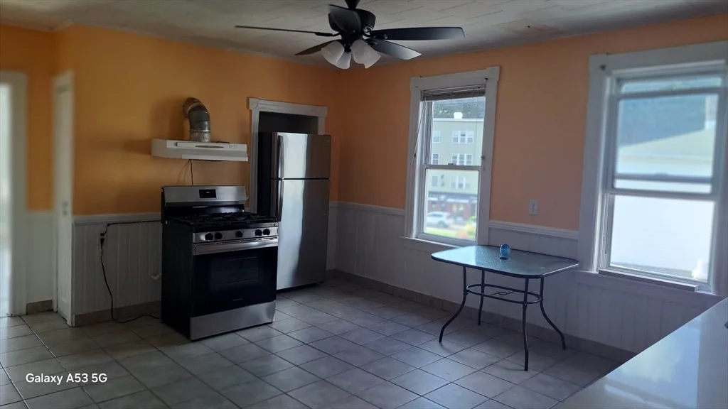 2 bed, 1 bath apartment for rent at 4 Plum St Unit 3, Shrewsbury Street — photo 16 of 30