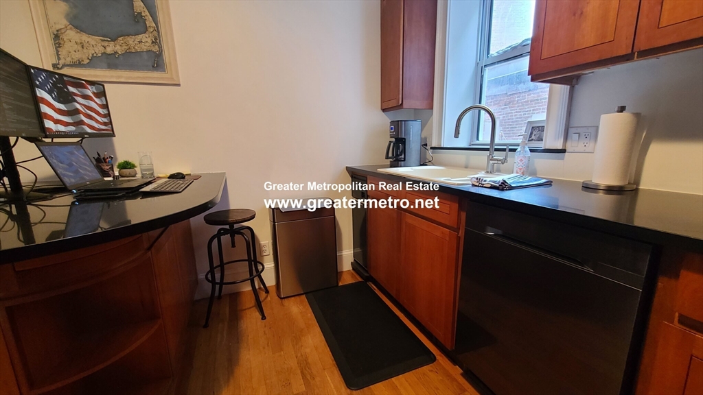 1 bed, 1 bath apartment for rent at 4 Powers Ct Unit C, North End — photo 2 of 15