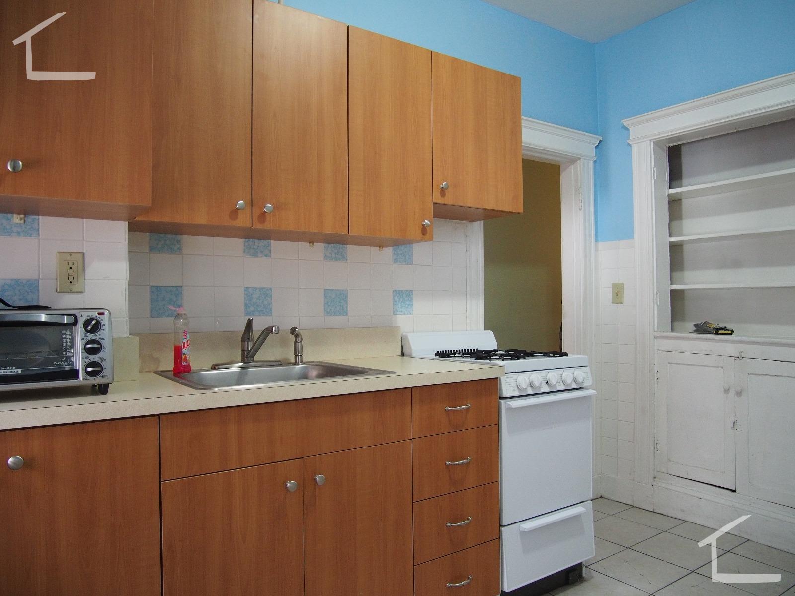 2 bed, 1 bath apartment for rent at 4 Price Rd Unit 1, Brighton — photo 4 of 9