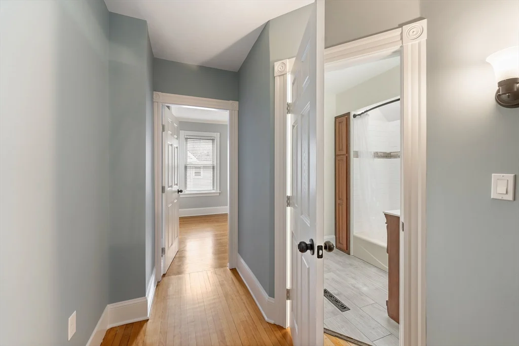 4 bed, 1 bath apartment for rent at 4 Prospect St Unit 4, Attleboro — photo 18 of 40