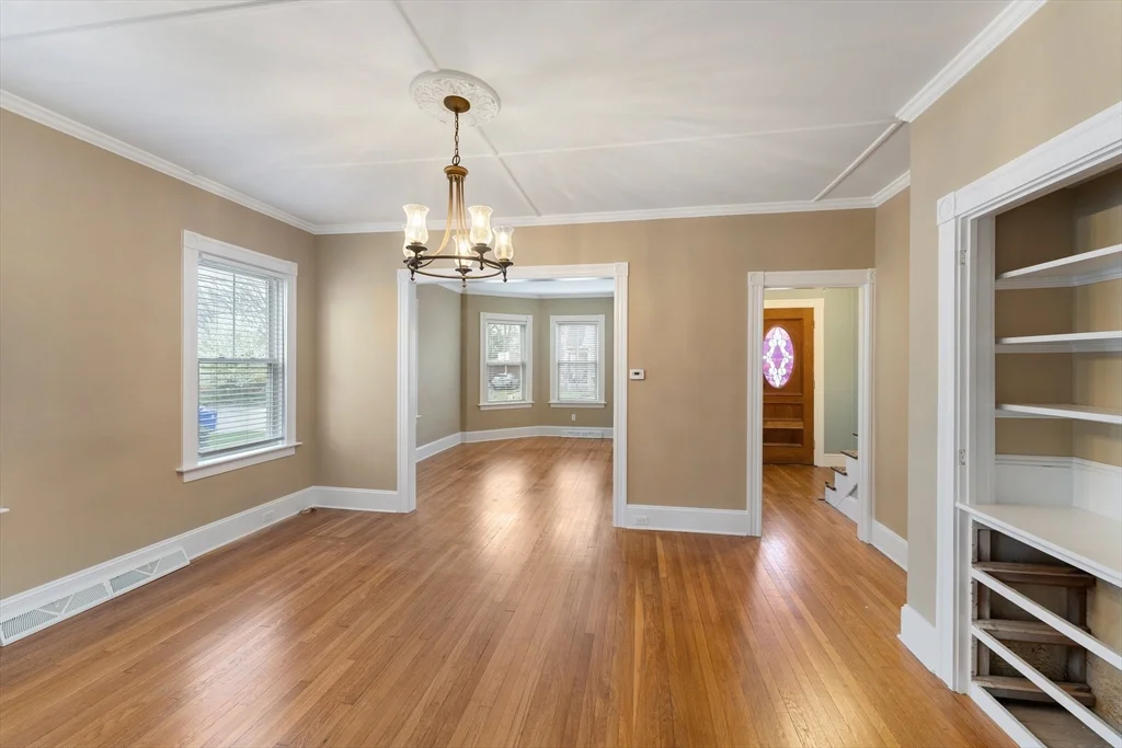 4 bed, 1 bath apartment for rent at 4 Prospect St Unit 4, Attleboro — photo 6 of 40