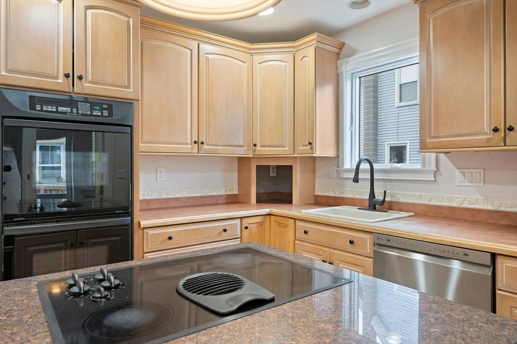 4 bed, 1 bath apartment for rent at 4 Prospect St Unit 4, Attleboro — photo 12 of 40