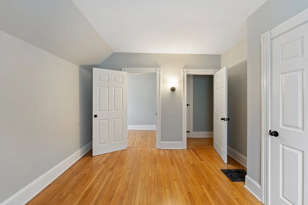 4 bed, 1 bath apartment for rent at 4 Prospect St Unit 4, Attleboro — photo 26 of 40