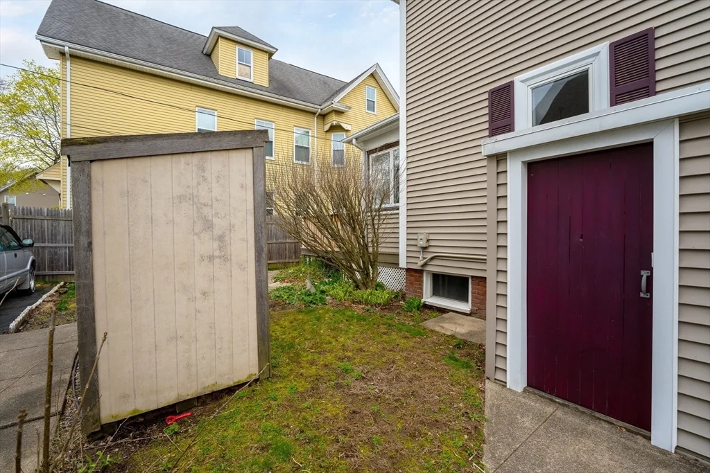 4 bed, 1 bath apartment for rent at 4 Prospect St Unit 4, Attleboro — photo 35 of 40