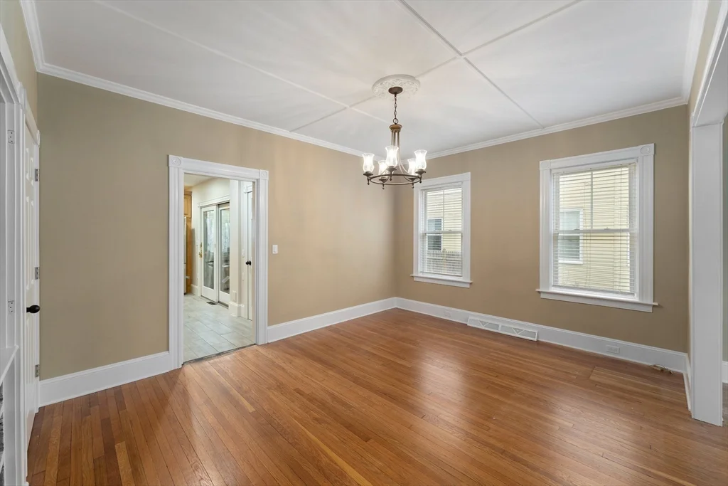 4 bed, 1 bath apartment for rent at 4 Prospect St Unit 4, Attleboro — photo 5 of 40