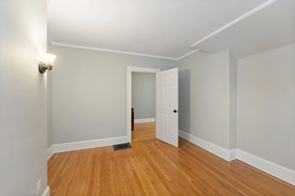 4 bed, 1 bath apartment for rent at 4 Prospect St Unit 4, Attleboro — photo 25 of 40