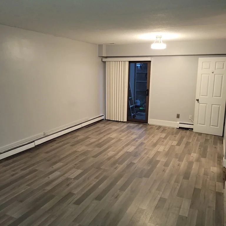 3 bed, 1.5 bath apartment for rent at 4 Raintree Cir Unit 4E, Brockton — photo 8 of 22