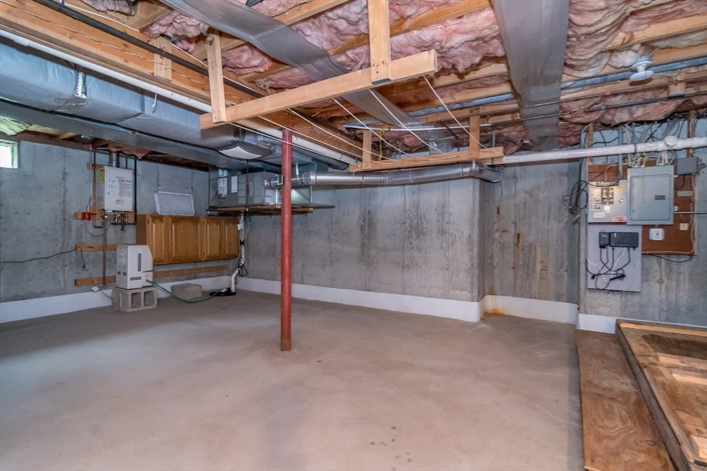 3 bed, 2 bath apartment for rent at 4 Randall Ct, Natick — photo 20 of 25