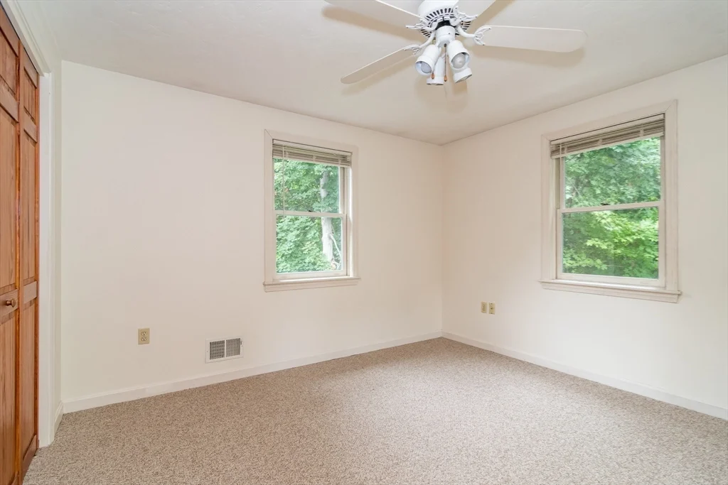 3 bed, 2 bath apartment for rent at 4 Randall Ct Unit 4, Natick — photo 16 of 24
