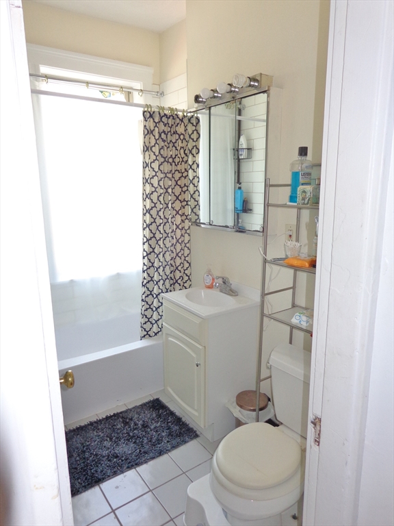 1 bed, 1 bath apartment for rent at 4 Ransom Rd Unit 3, Brighton — photo 5 of 5