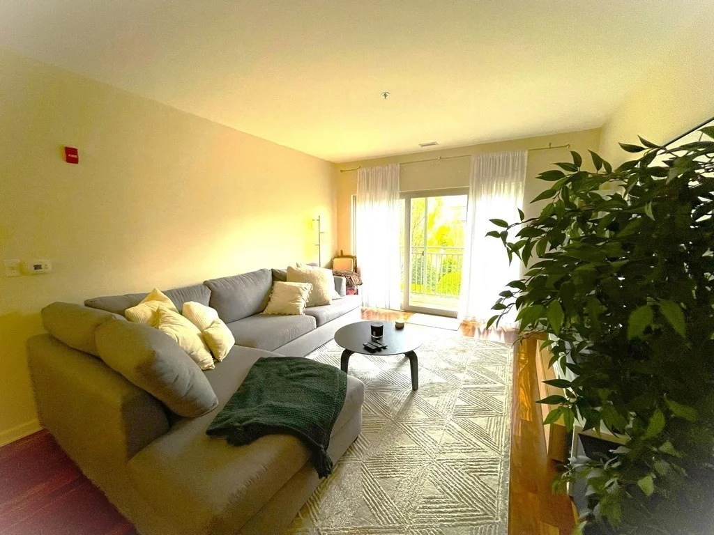 2 bed, 2 bath apartment for rent at 4 Repton Cir Unit 4202, Watertown — photo 3 of 14