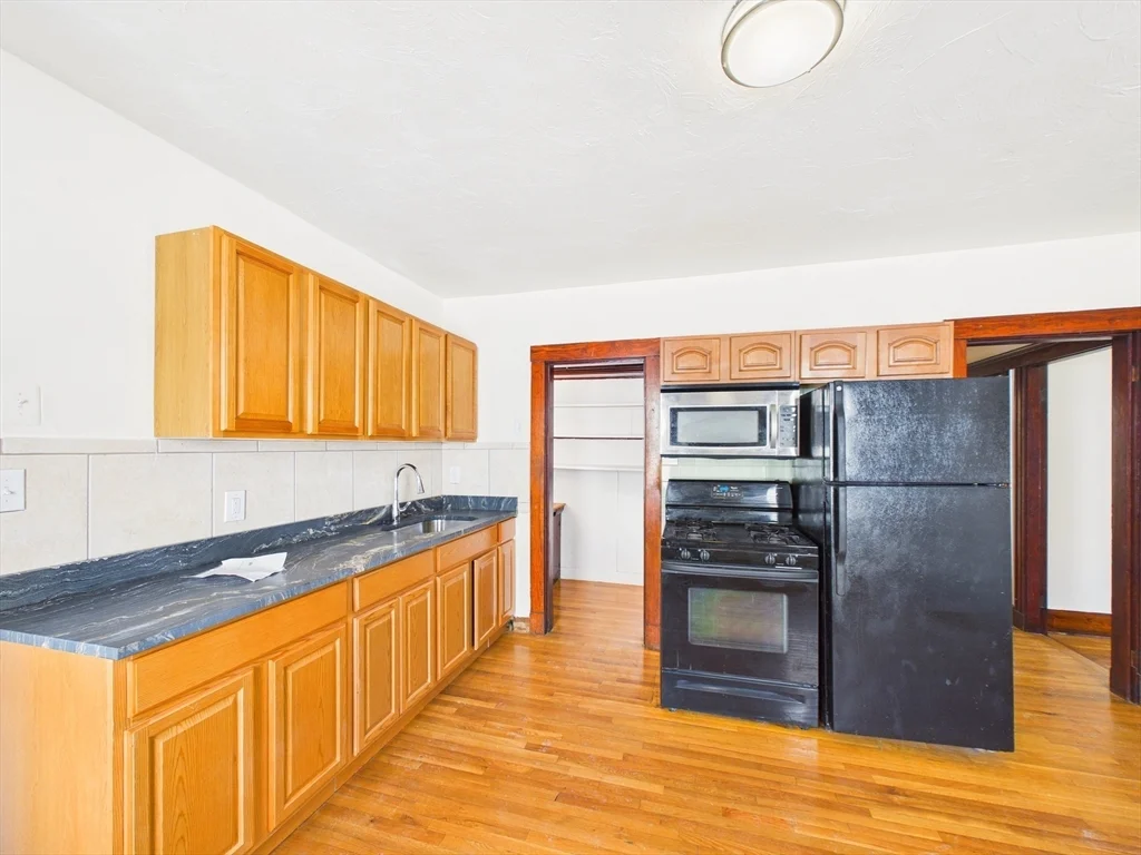 2 bed, 1 bath apartment for rent at 4 River St Unit 4, East Dedham — photo 5 of 11