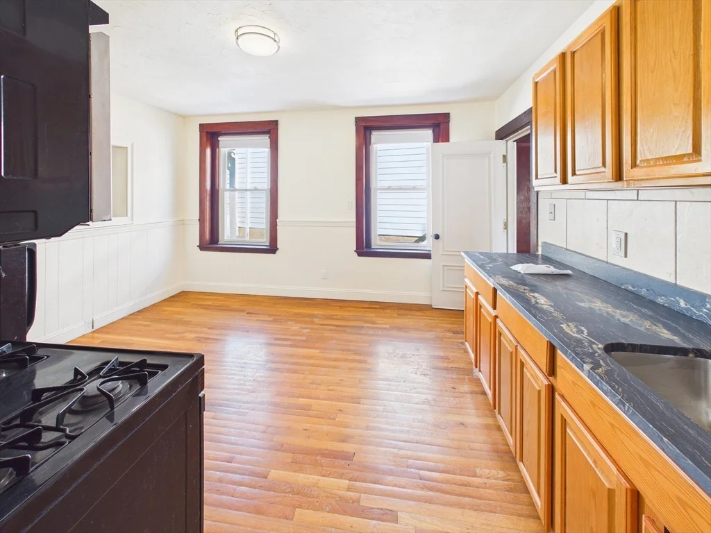 2 bed, 1 bath apartment for rent at 4 River St Unit 4, East Dedham — photo 6 of 11