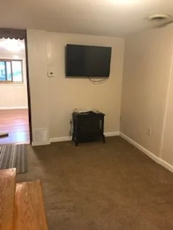 1 bed, 1 bath apartment for rent at 4 Roy Ave Unit A, Plum Island — photo 10 of 13