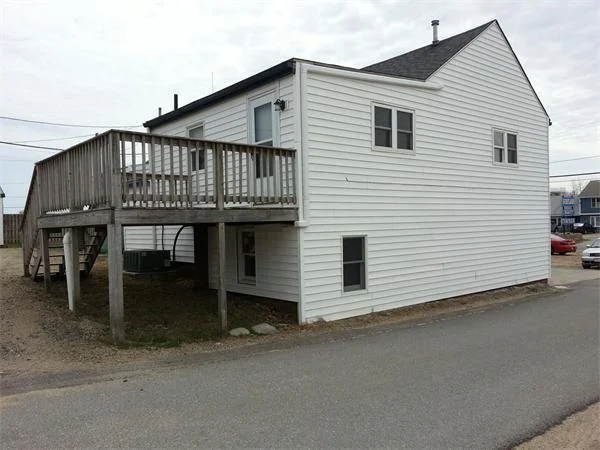 1 bed, 1 bath apartment for rent at 4 Roy Ave Unit A, Plum Island — photo 1 of 13