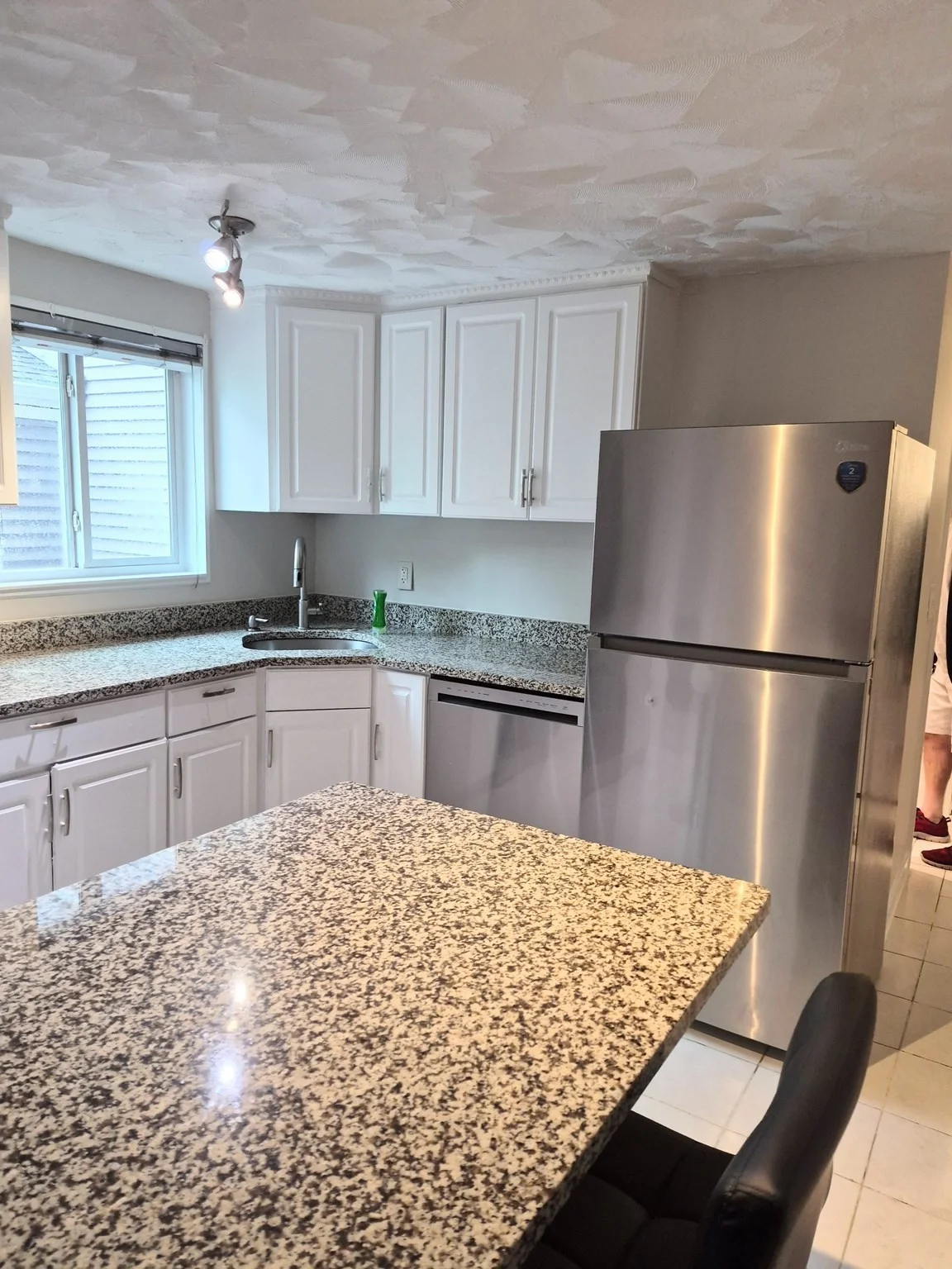 2 bed, 1 bath apartment for rent at 4 Royal Dane Dr Unit 16, Marshfield — photo 1 of 6