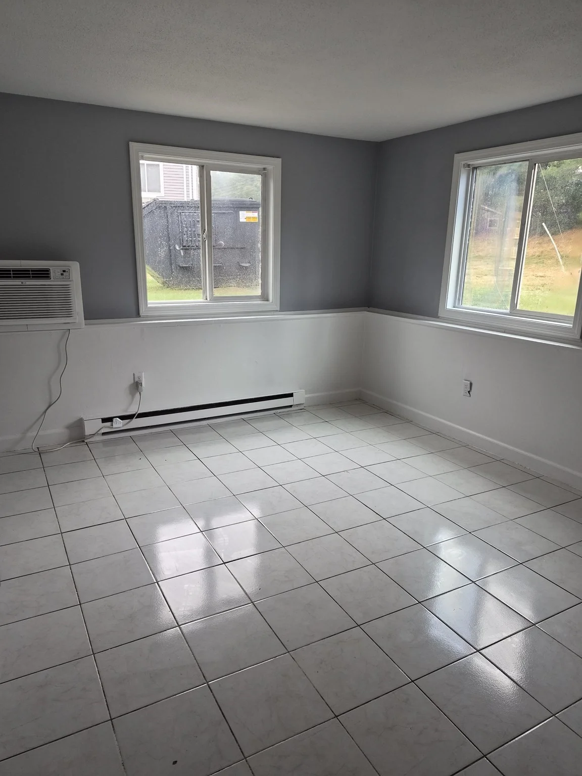 2 bed, 1 bath apartment for rent at 4 Royal Dane Dr Unit 16, Marshfield — photo 3 of 6