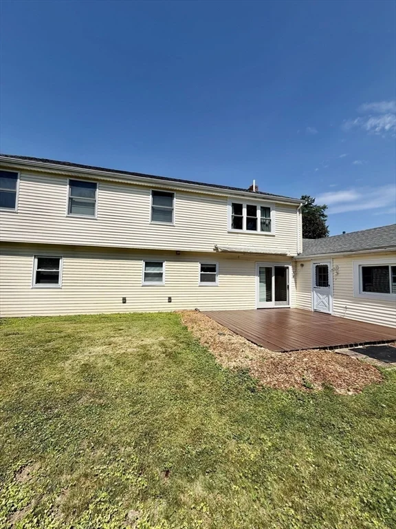 3 bed, 3 bath apartment for rent at 4 Rutledge Rd Unit 4, Natick — photo 18 of 20