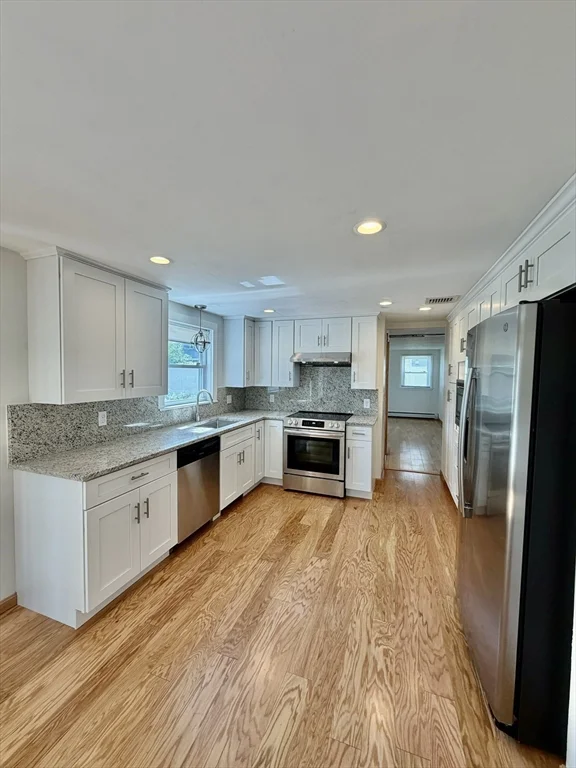 3 bed, 3 bath apartment for rent at 4 Rutledge Rd Unit 4, Natick — photo 5 of 20
