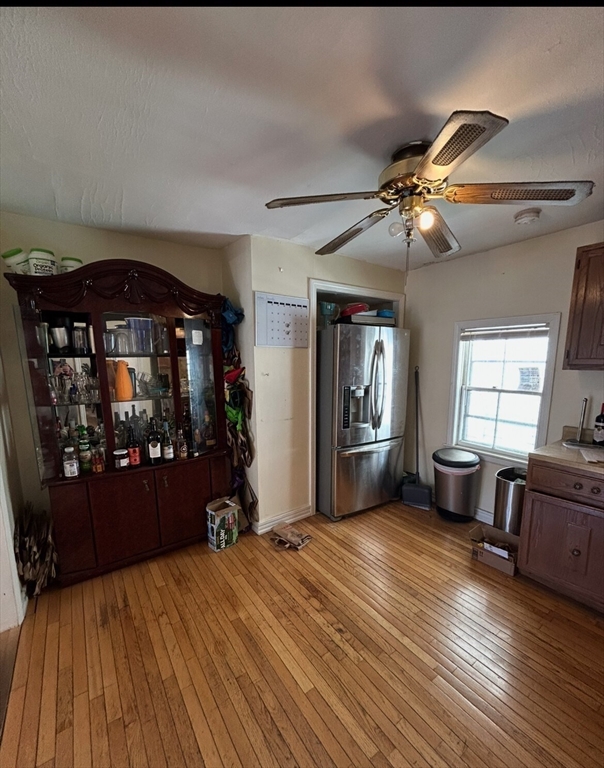 5 bed, 2 bath apartment for rent at 4 Saint Mary Rd, Central Square — photo 6 of 14