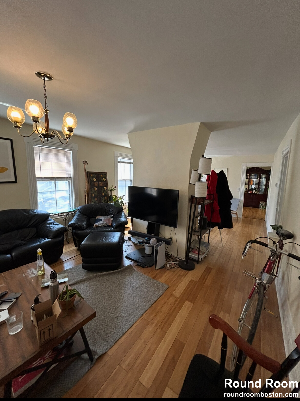 5 bed, 2 bath apartment for rent at 4 Saint Mary Rd Unit 1, Mid-Cambridge — photo 5 of 25