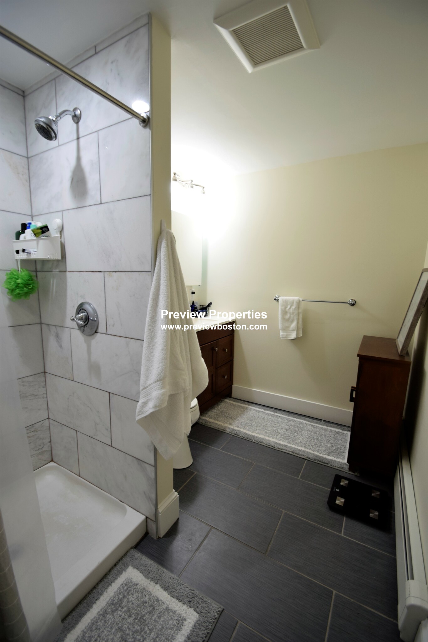 4 bed, 3 bath apartment for rent at 4 School St Unit 2P, Roxbury — photo 24 of 41