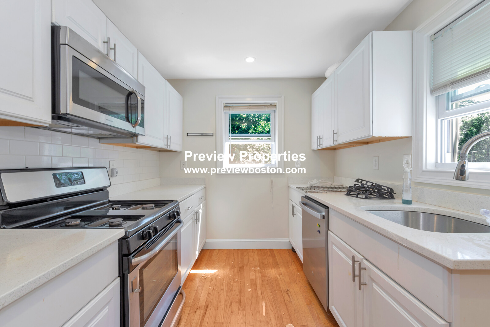 4 bed, 3 bath apartment for rent at 4 School St Unit 2P, Roxbury — photo 11 of 41