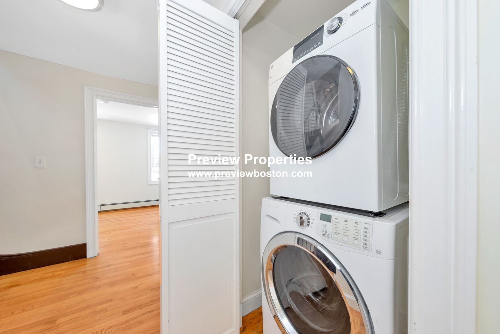 4 bed, 3 bath apartment for rent at 4 School St Unit 2P, Roxbury — photo 5 of 41