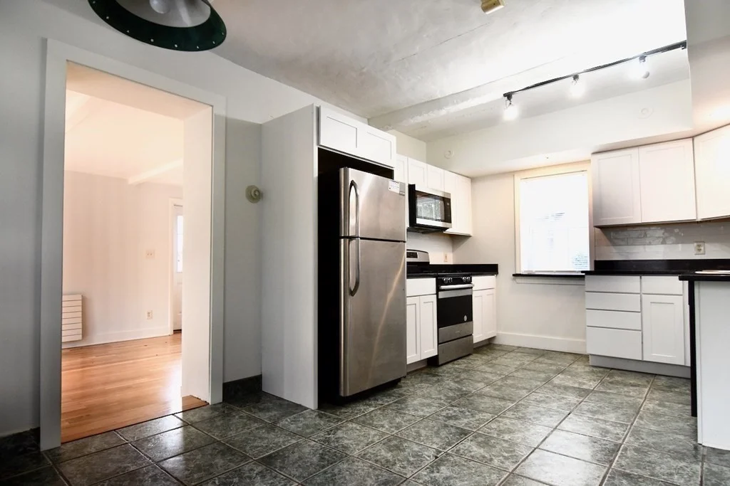 2 bed, 1 bath apartment for rent at 4 School St Unit 4, Milton Center — photo 6 of 25