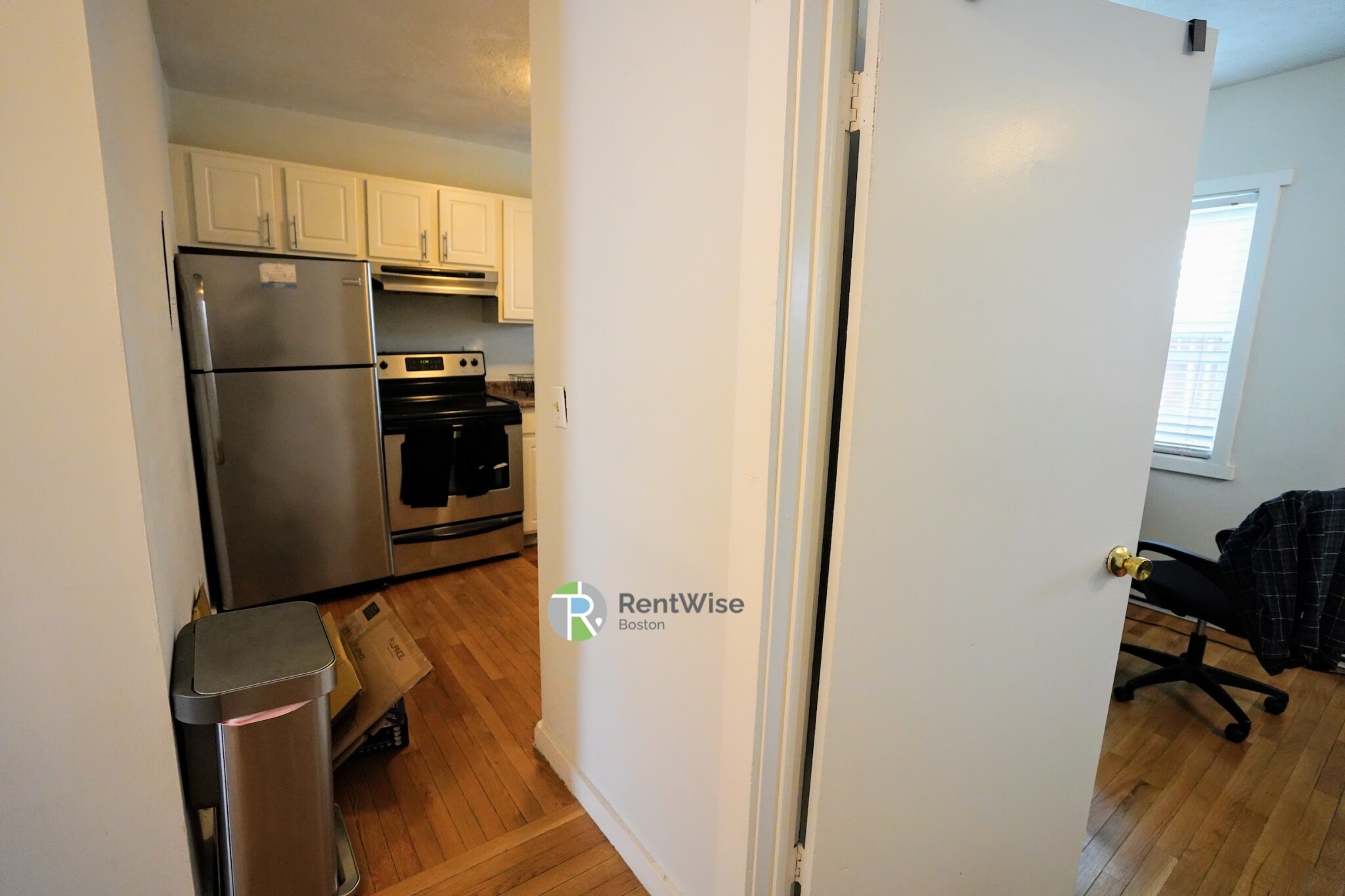 1 bed, 1 bath apartment for rent at 4 Schrepel Pl Unit 1, South Boston — photo 6 of 24