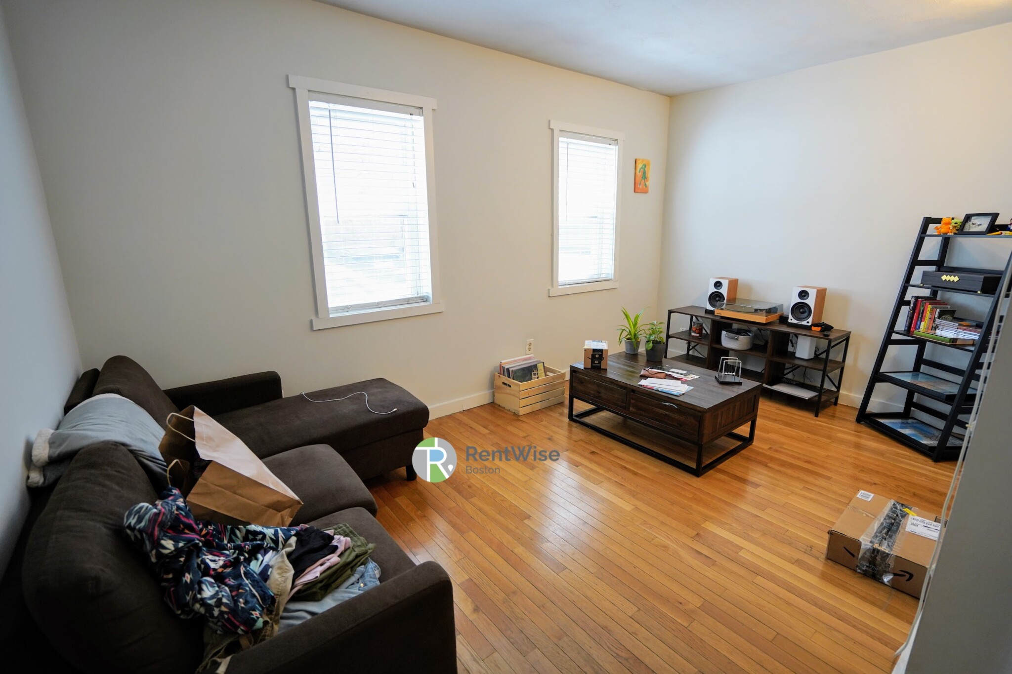 1 bed, 1 bath apartment for rent at 4 Schrepel Pl Unit 1, South Boston — photo 1 of 24