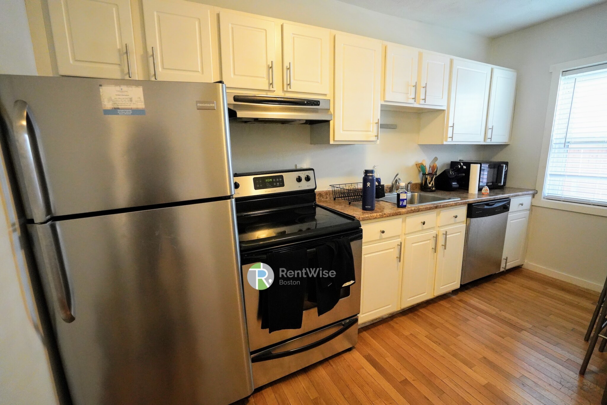 1 bed, 1 bath apartment for rent at 4 Schrepel Pl Unit 1, South Boston — photo 9 of 24