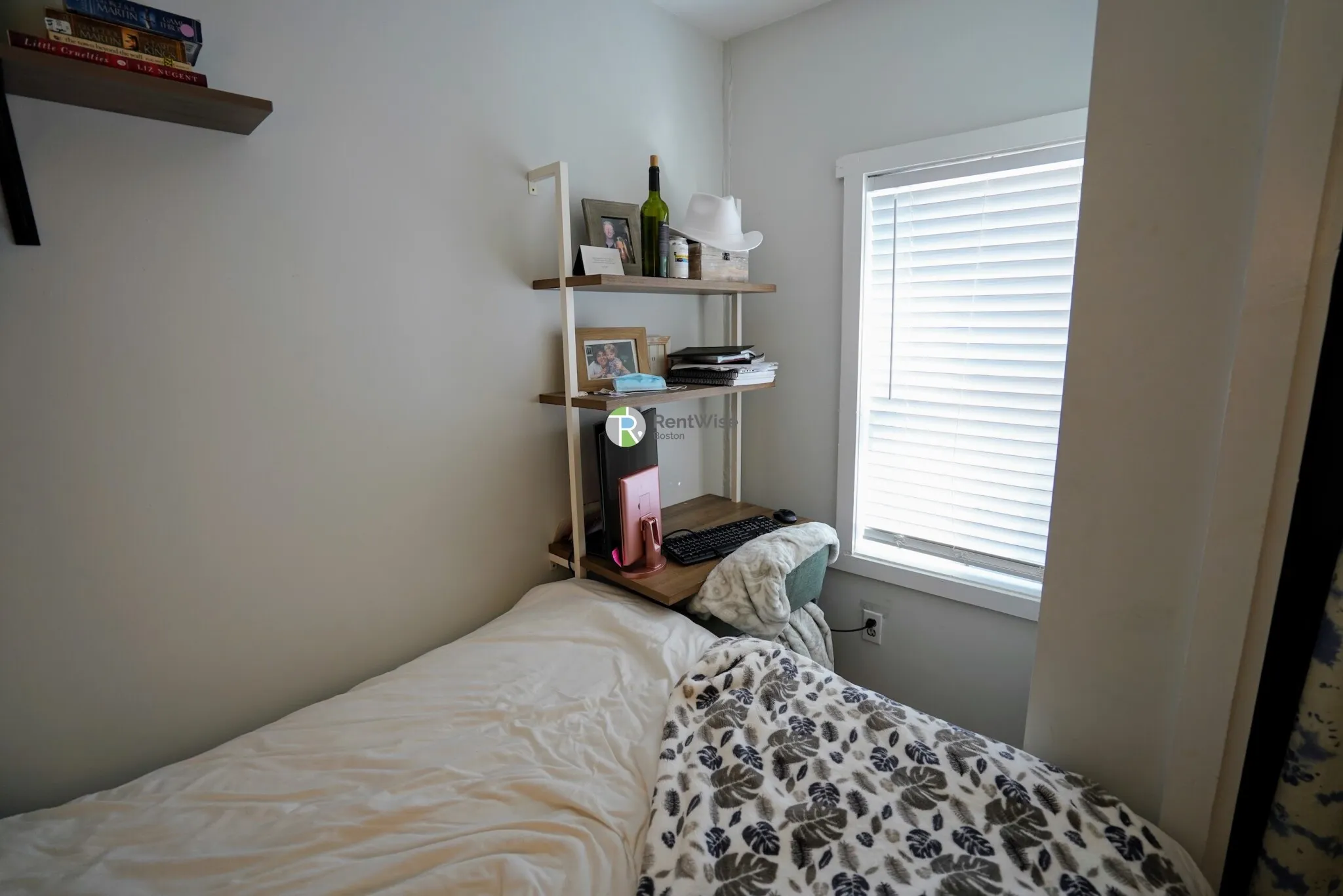 2 bed, 1 bath apartment for rent at 4 Schrepel Pl Unit 3, South Boston — photo 29 of 39