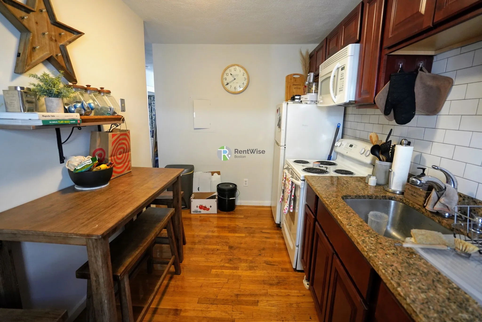 2 bed, 1 bath apartment for rent at 4 Schrepel Pl Unit 3a, South Boston — photo 22 of 39