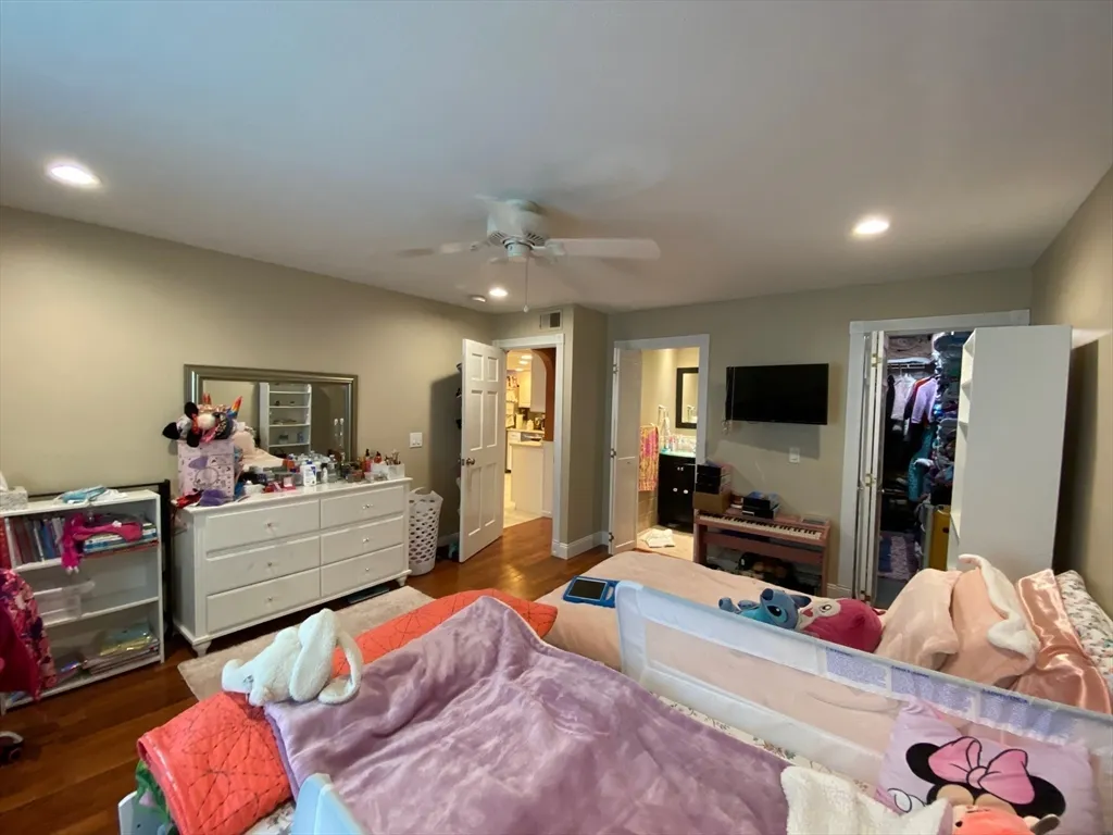 2 bed, 1 bath apartment for rent at 4 Shadowbrook Ln Unit 30, Milford — photo 27 of 36