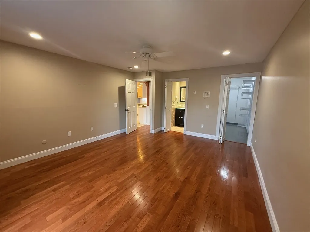 2 bed, 1 bath apartment for rent at 4 Shadowbrook Ln Unit 30, Milford — photo 24 of 36