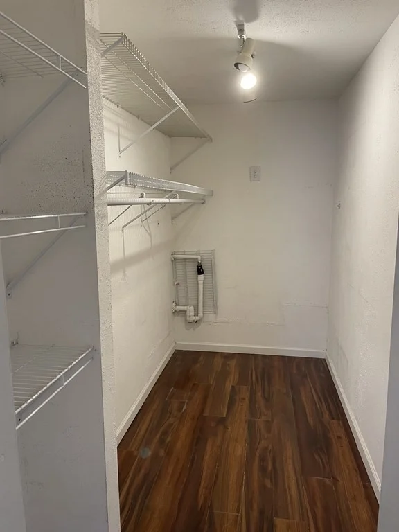 2 bed, 1 bath apartment for rent at 4 Shadowbrook Ln Unit 6, Milford — photo 11 of 24