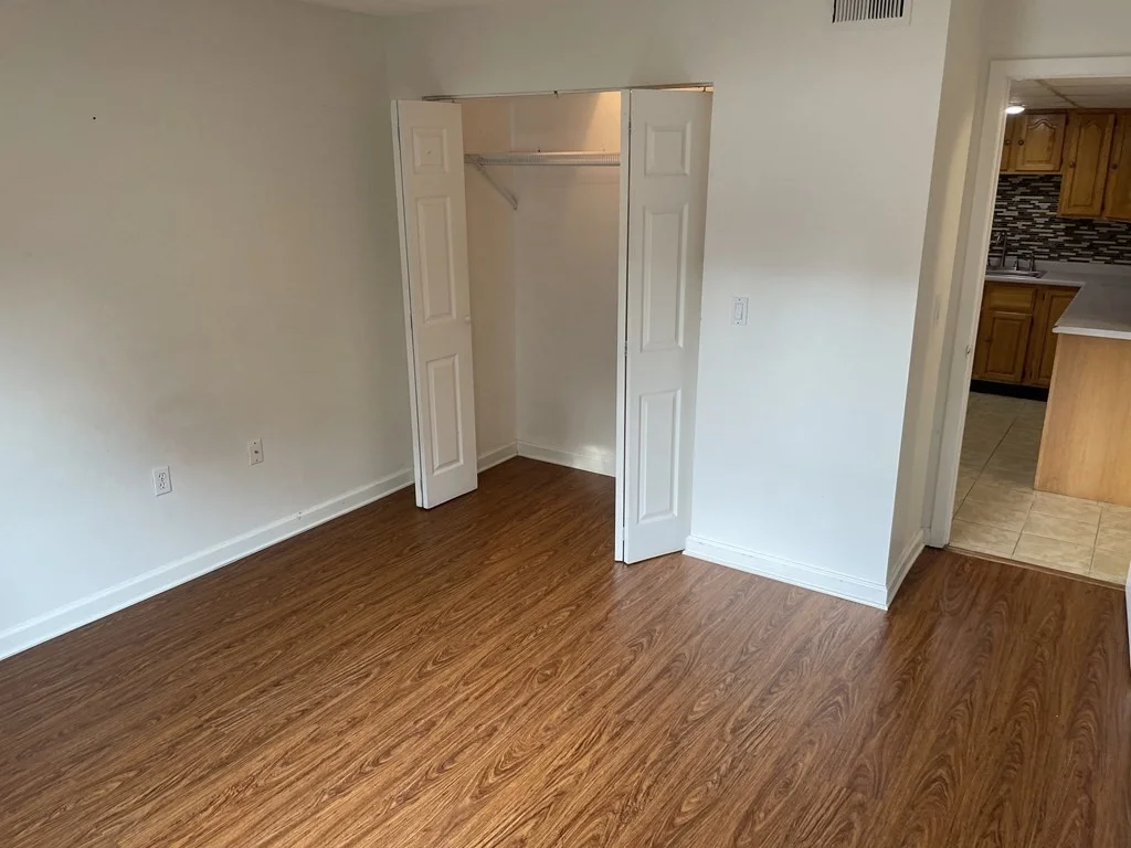 2 bed, 1 bath apartment for rent at 4 Shadowbrook Ln Unit 6, Milford — photo 8 of 24