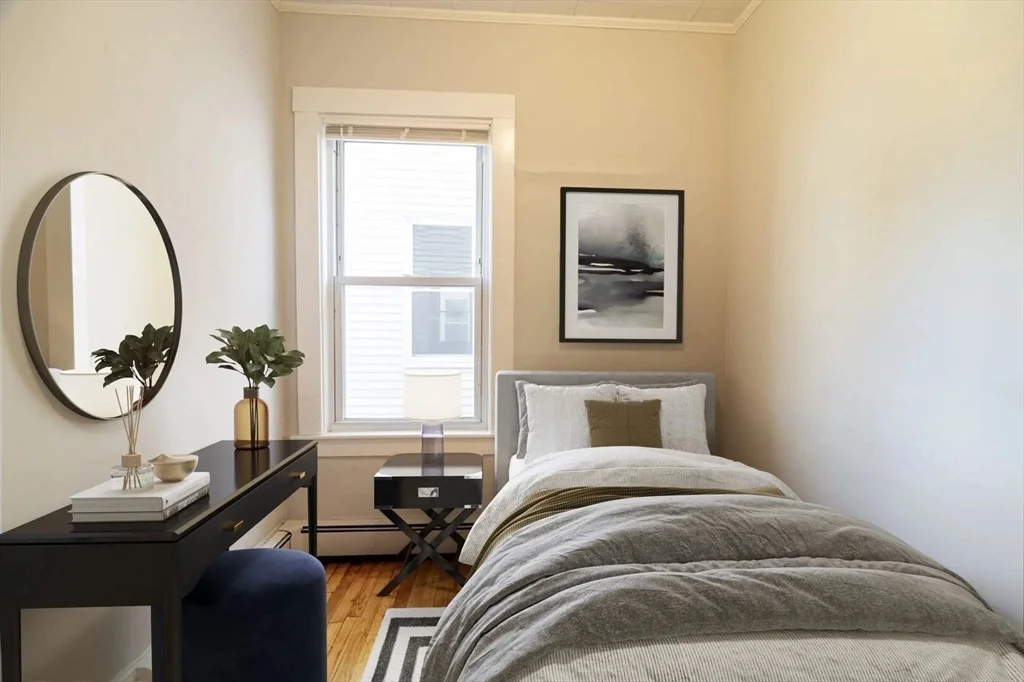 2 bed, 1 bath apartment for rent at 4 Sherman St Unit 1, Harvard Square — photo 3 of 8