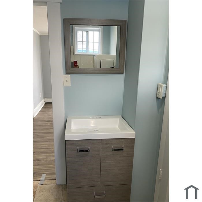2 bed, 1 bath apartment for rent at 4 Sherman Unit 2, Peabody — photo 3 of 6