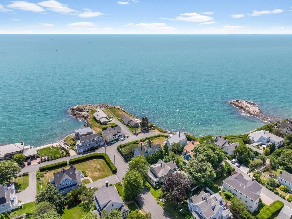 5 bed, 3 bath apartment for rent at 4 Spray Ave Unit SF, Marblehead — photo 31 of 34