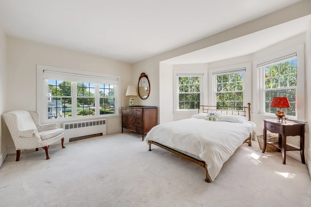 5 bed, 3 bath apartment for rent at 4 Spray Ave Unit SF, Marblehead — photo 15 of 34