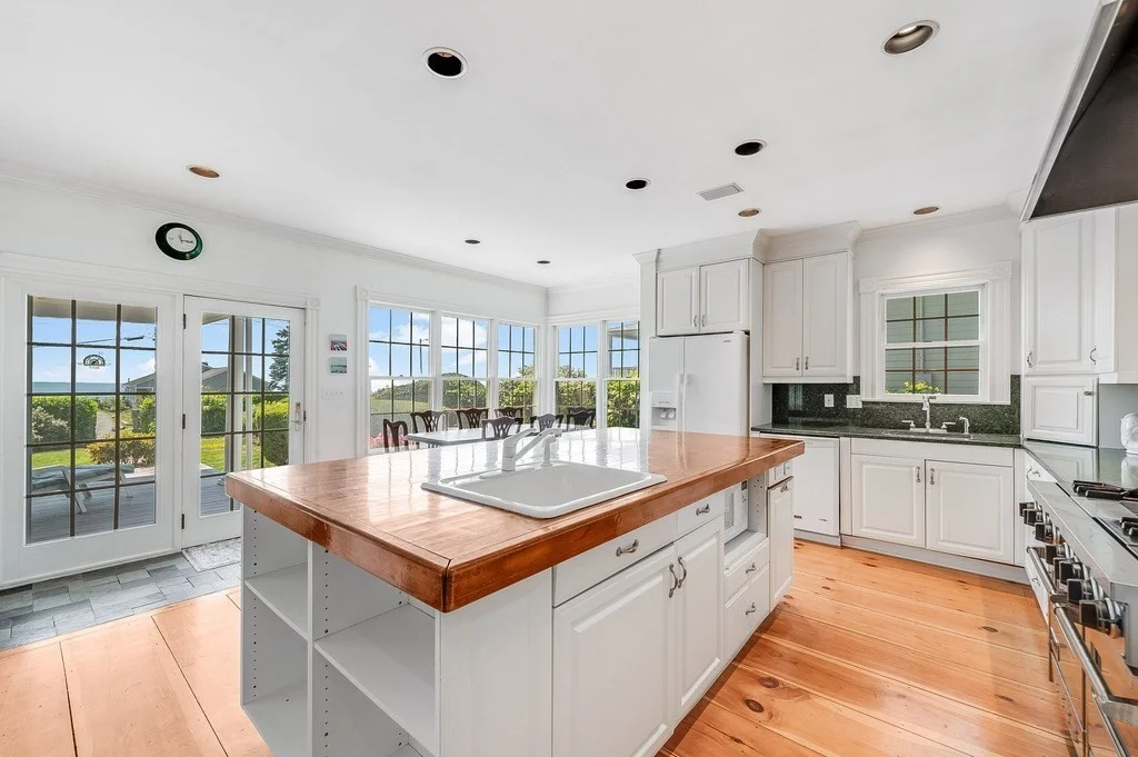5 bed, 3 bath apartment for rent at 4 Spray Ave Unit SF, Marblehead — photo 10 of 34