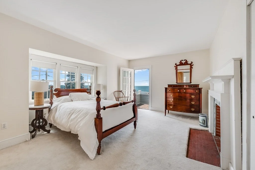 5 bed, 3 bath apartment for rent at 4 Spray Ave Unit SF, Marblehead — photo 17 of 34